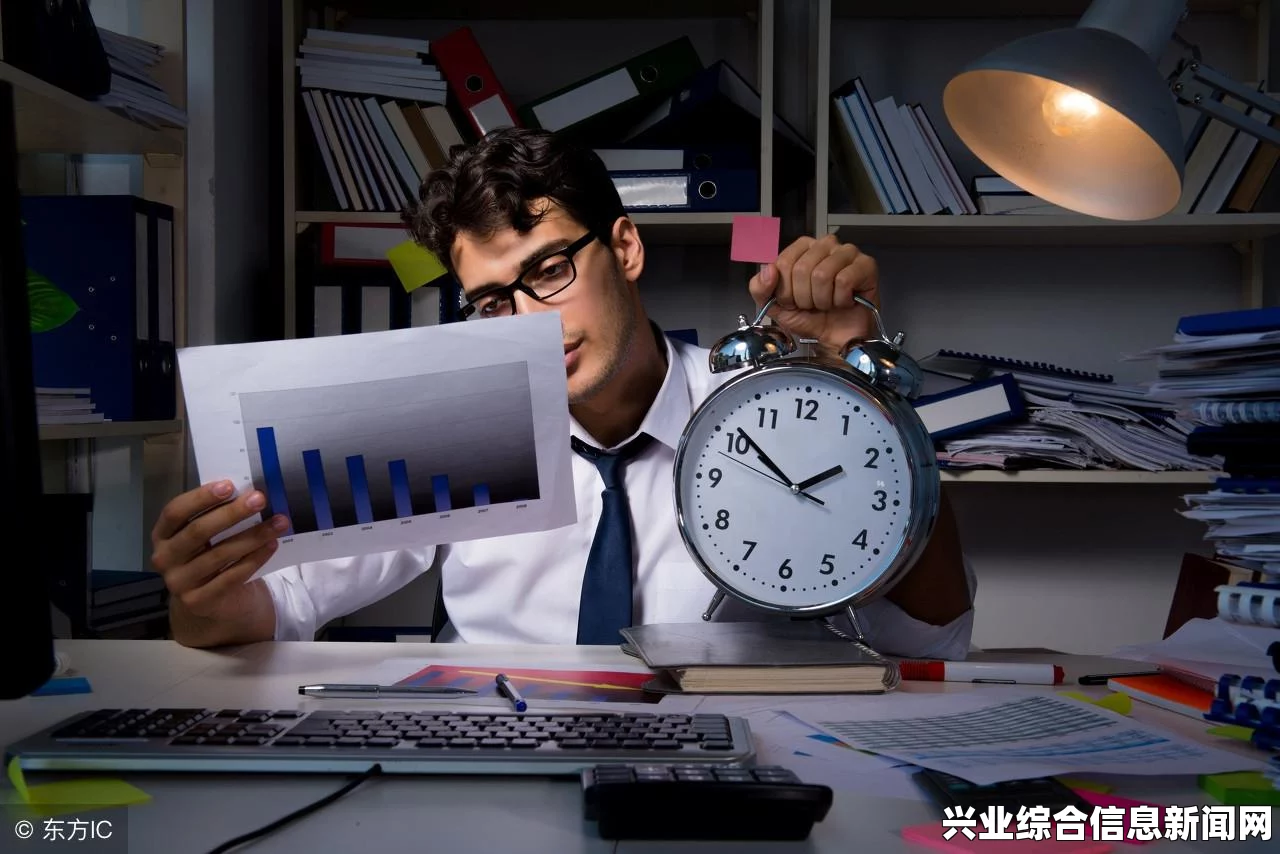 死或生5最后一战 海莲娜紫色诱惑火辣情趣泳衣MOD